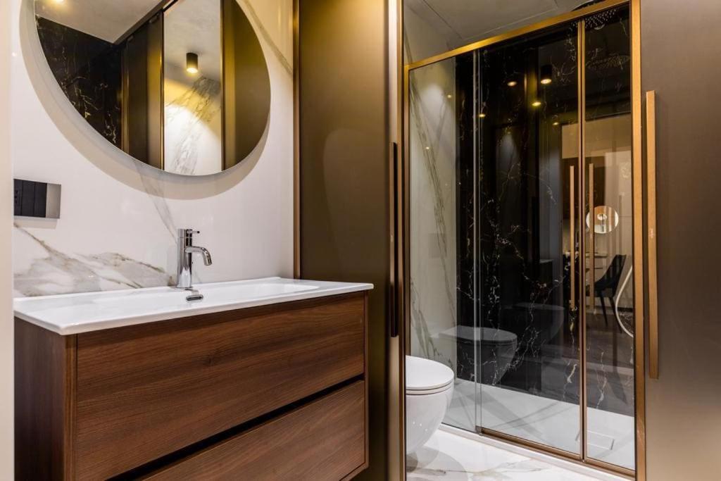 شقة Dali Duomo Golden House ميلان المظهر الخارجي الصورة